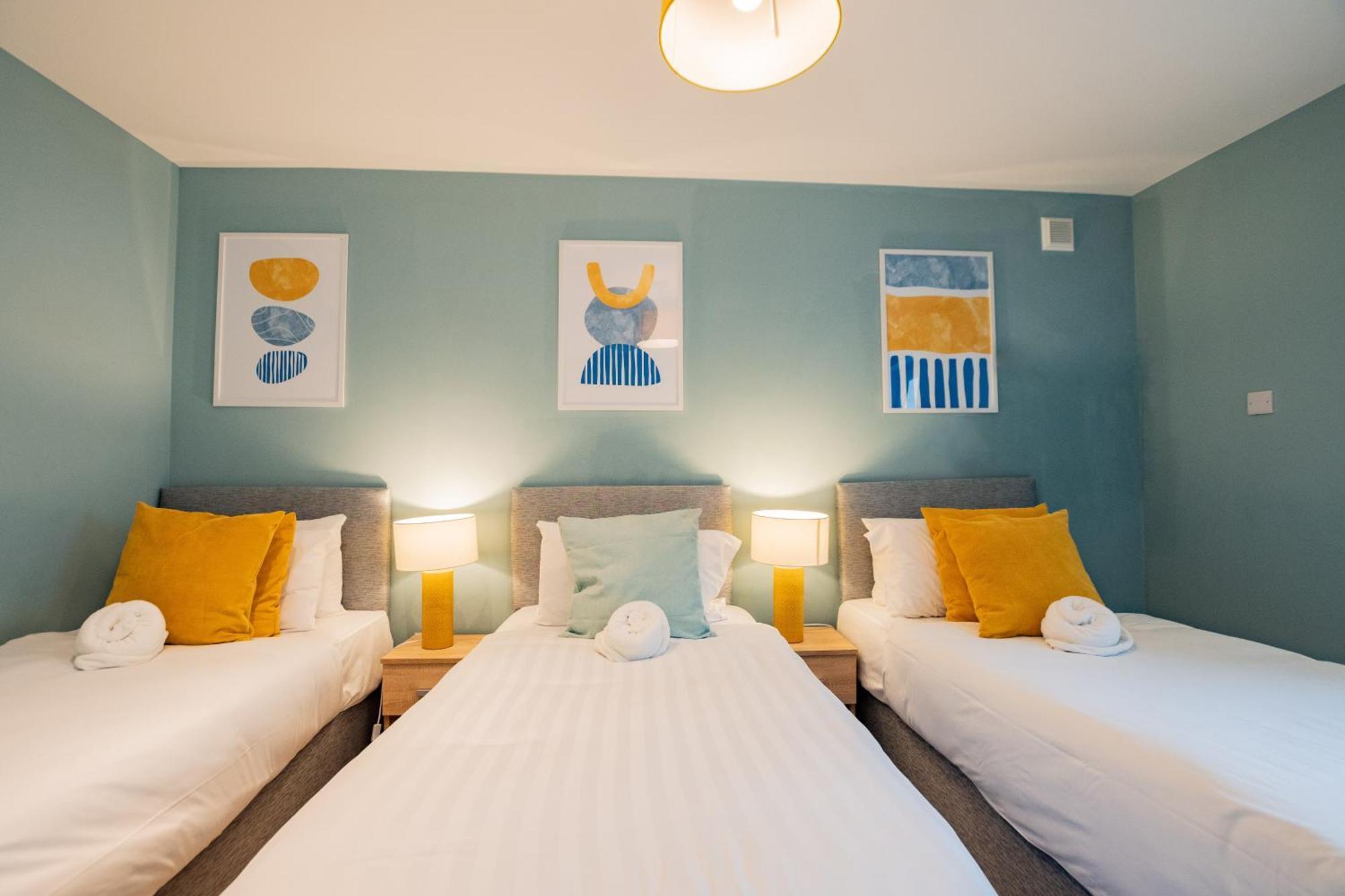 더블린 The Large Group House -Sleeps 21 빌라 외부 사진