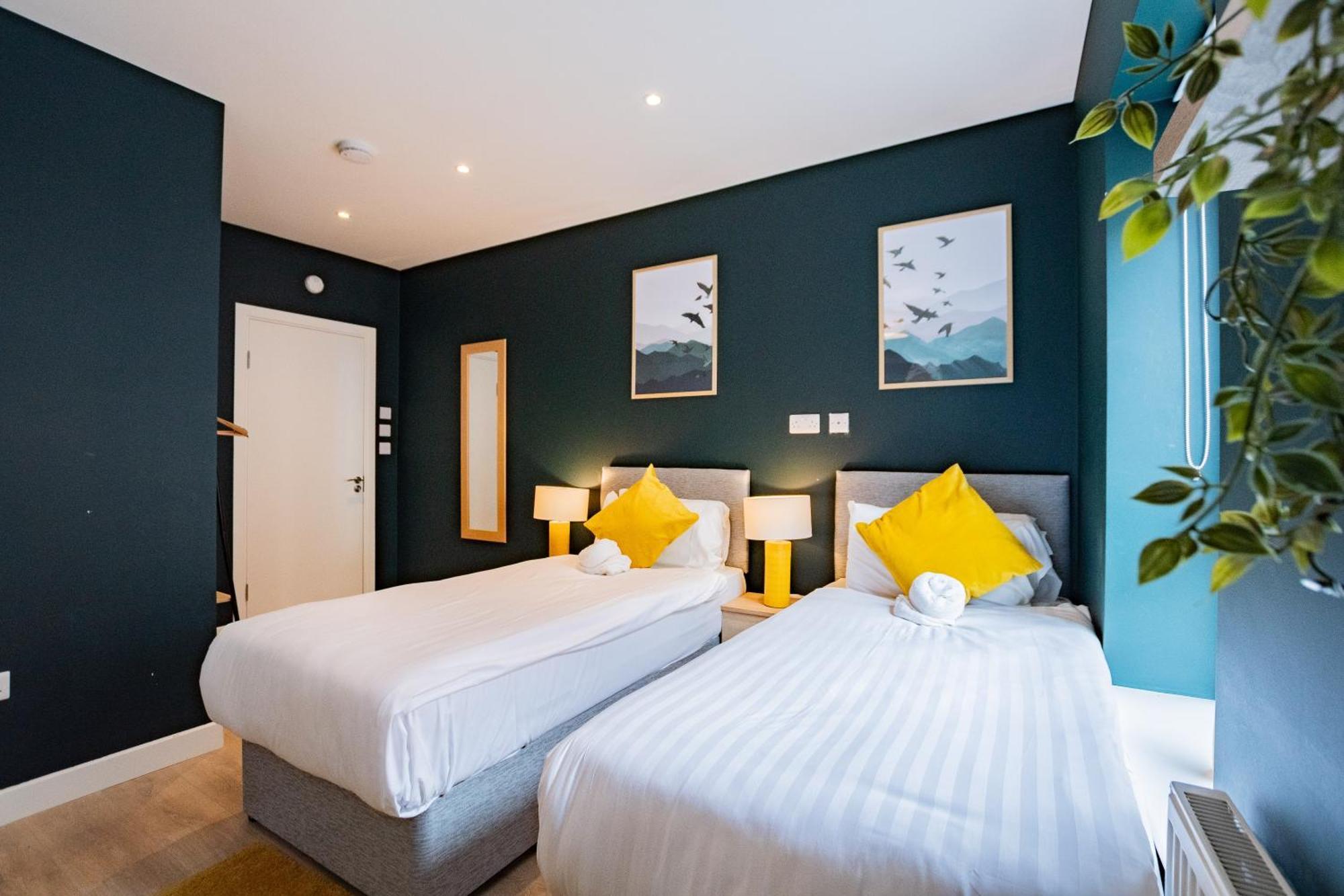 더블린 The Large Group House -Sleeps 21 빌라 외부 사진